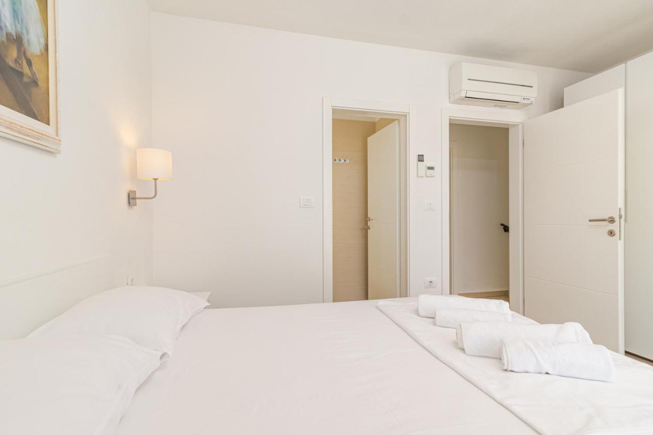 Anna Apartment *
